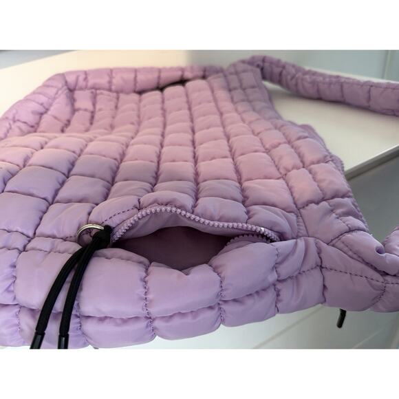 Free People Quilted Large Carryall Bag in Lilac - NWOT - Picture 10 of 11